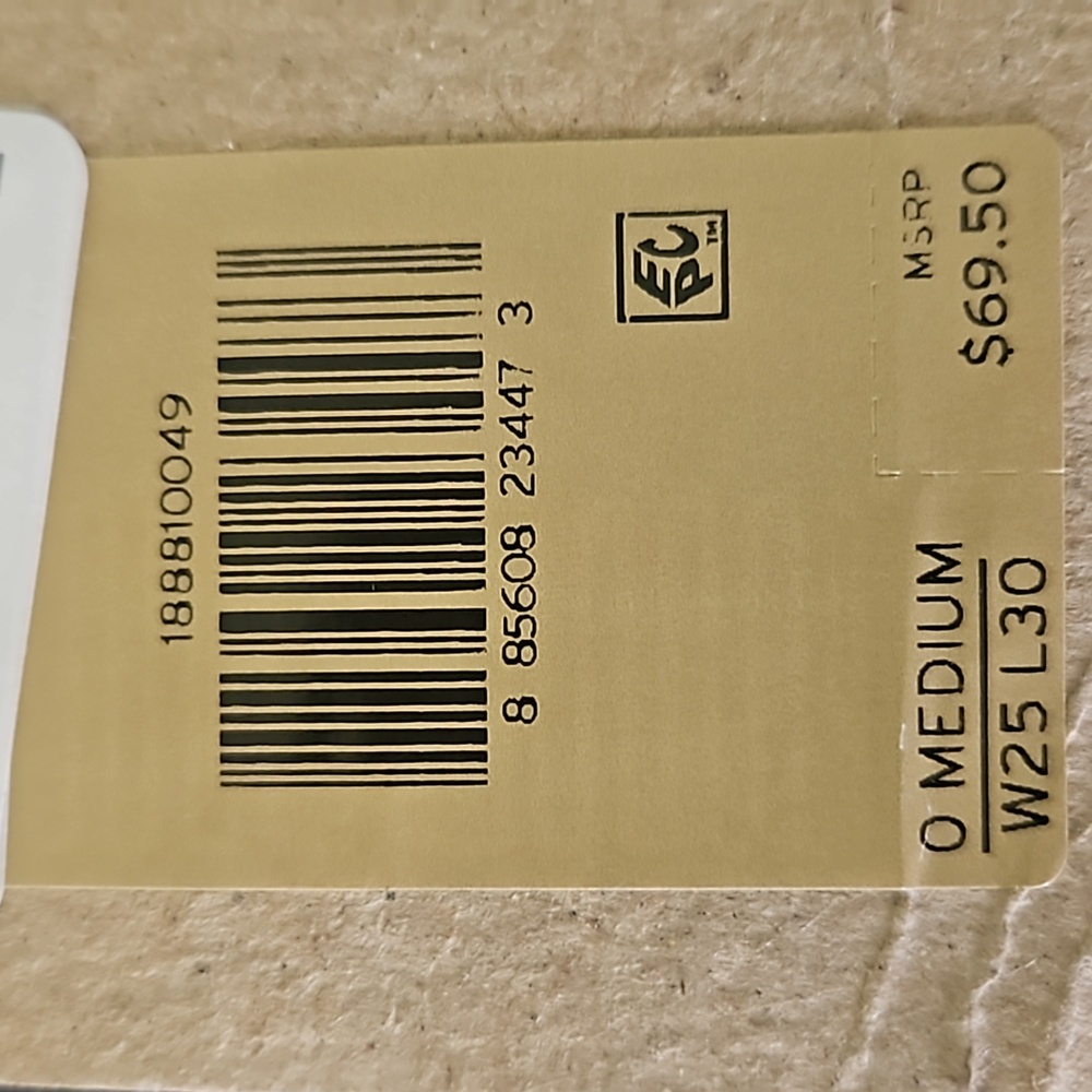 NWT Levi's 711 Skinny hypersoft black jeans women's size W25 L30 - Picture 6 of 6